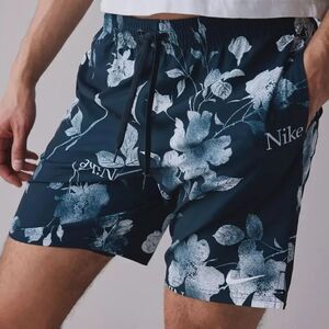 Nike Fine Floral Print Short